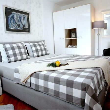 Charming Seaside Apartment Primošten Exteriör bild